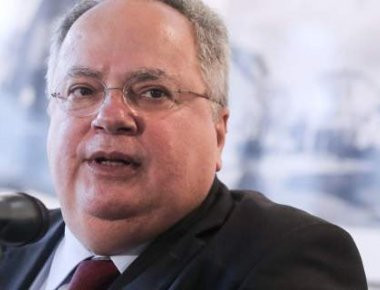 N. Κοτζιάς: «Καλά στην υγεία τους οι δύο Έλληνες από το τρομοκρατικό χτύπημα στο Λονδίνο»